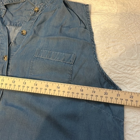 Chadwick’s blue Chambray dress, women’s plus size 14. Sleeveless and belted. - Picture 8 of 8